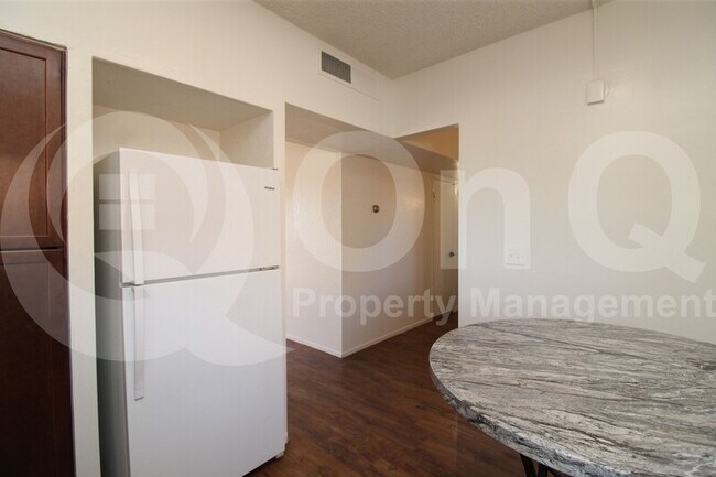 Photo - 351 E Thomas Rd