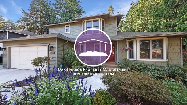 Building Photo - 3 Bed 2.5 Bath - Exceptional Condition - P... Rental