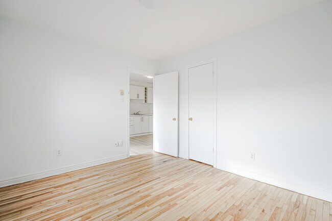 Photo - 5651 Boul Henri-Bourassa E Unit 7