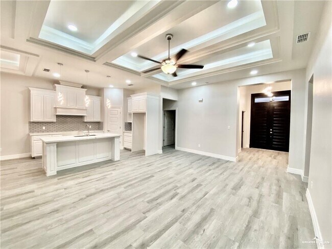 Photo - 11 W 18th St