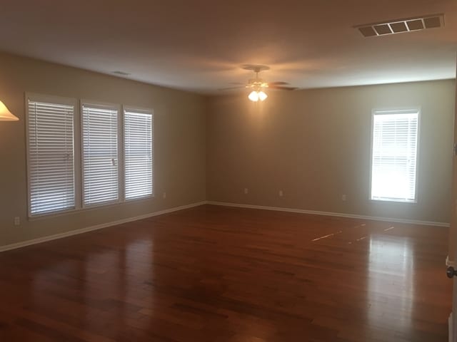 Photo - 32 Tulane Ct