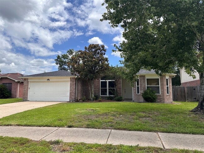 Building Photo - 28806 Stone Fox Dr