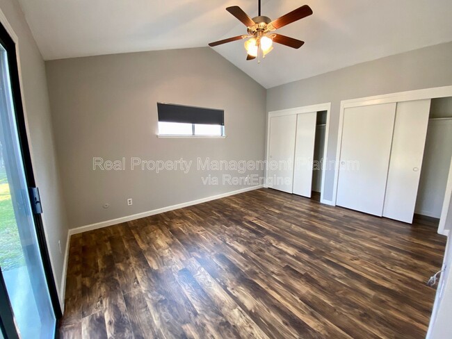 Photo - 391 Armstrong Ave