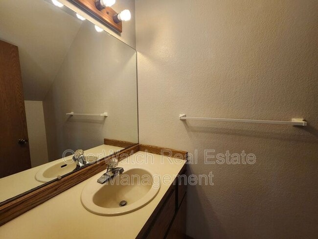 Photo - 167 Michael Ct Unidad B