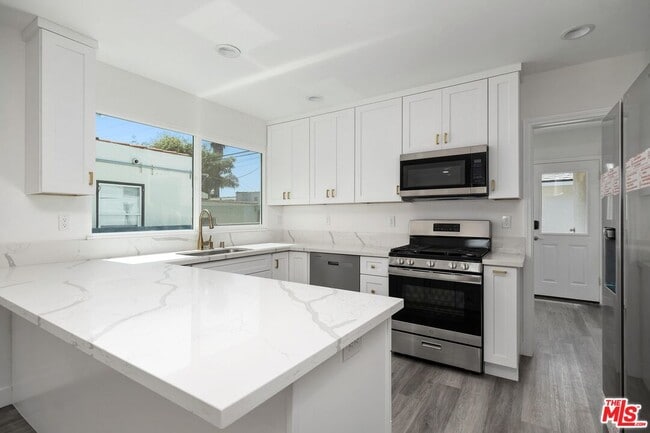 Photo - 8918 Cadillac Ave