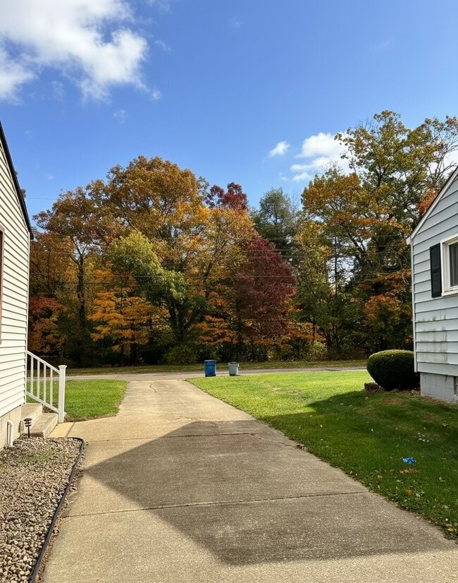 Photo - 278 Hopewell Dr