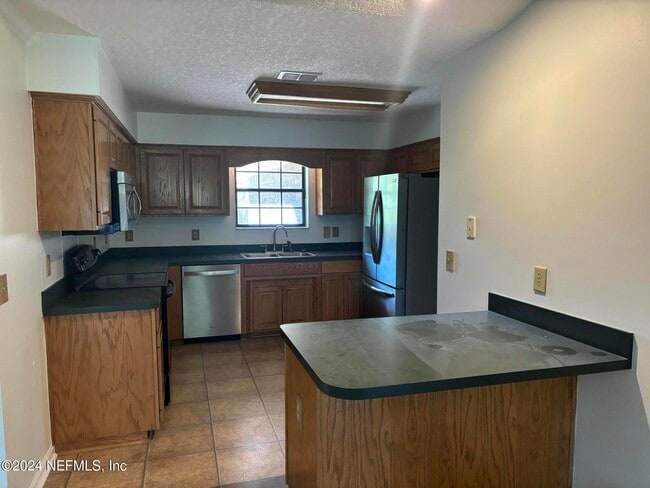 Photo - 10111 Bradley Rd