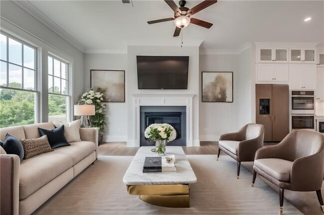 Photo - 435 Maplewood Dr