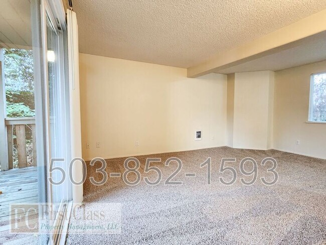 Photo - 10056 SW Garrett St