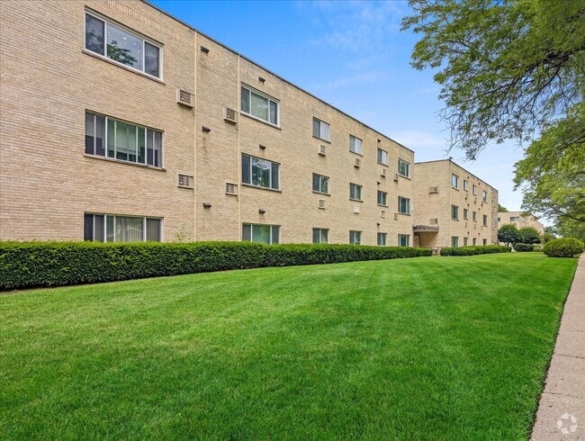Building Photo - 700 McKinley Ave Rental