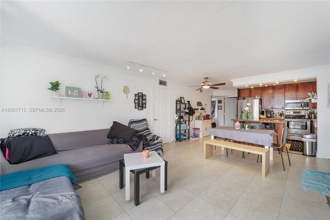 Photo - 1801 S Treasure Dr