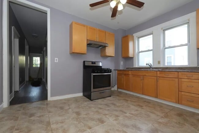 Photo - 196 Sherman St Unit 2