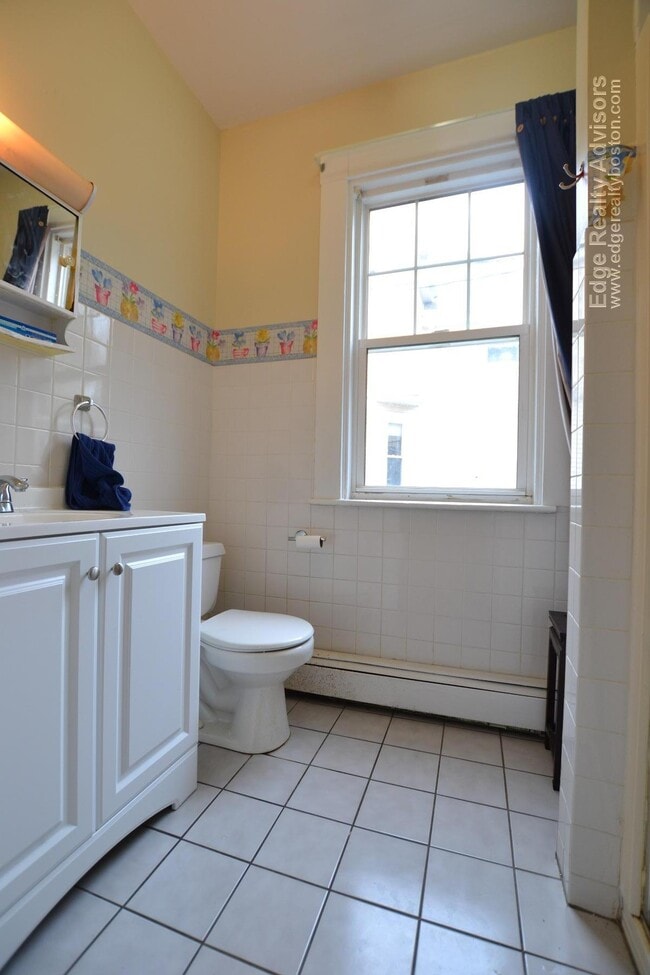 Photo - 25 Bennett St Unit 2