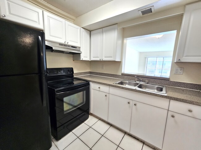 Photo - 3600 NW 21st St