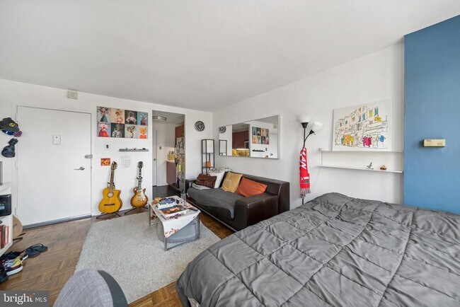 Photo - 224 W Rittenhouse Square Unit 715B