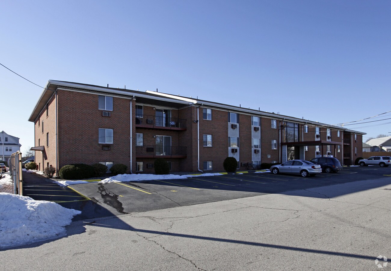 Photo - 74 Lambert St