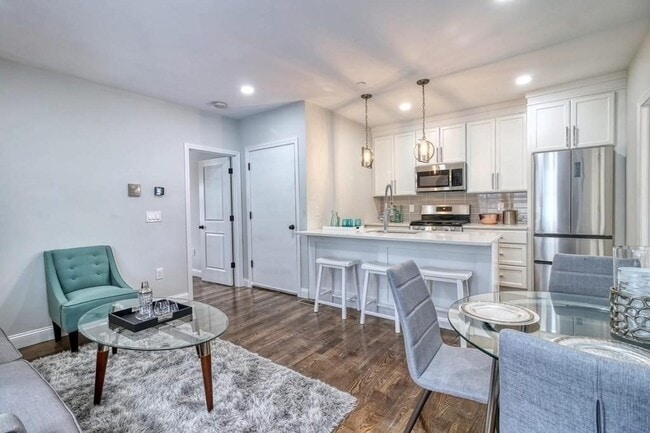 Photo - 51 Havre St Unidad 1