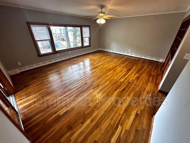 Photo - 108 Church St Unit 1
