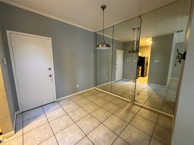 Photo - 9800 Pagewood Ln Unit 2802