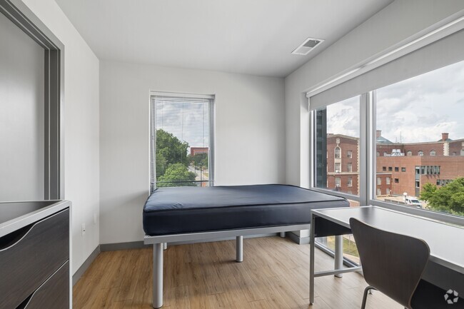 3BR, 2BA - 850SF - Bedroom C