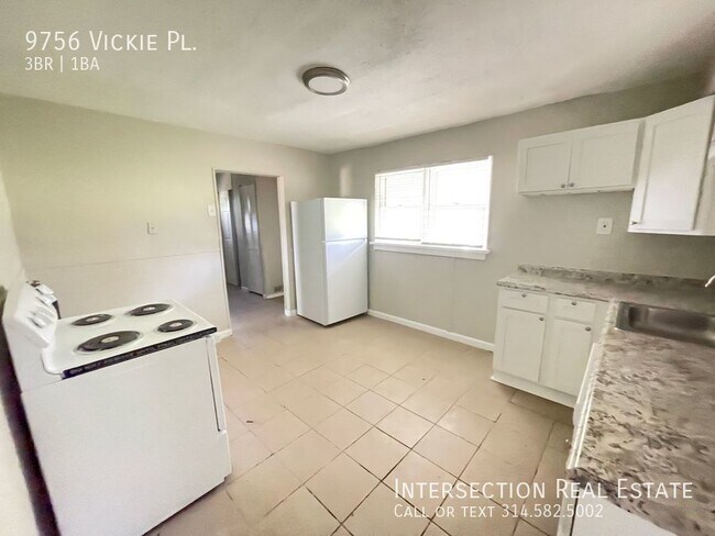 Photo - 9756 Vickie Pl