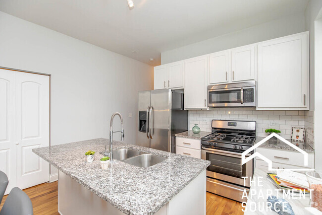 Building Photo - 1503 N Talman Ave Unit ch Rental