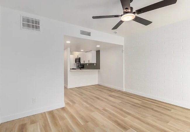 Photo - Bella Villas Apartments