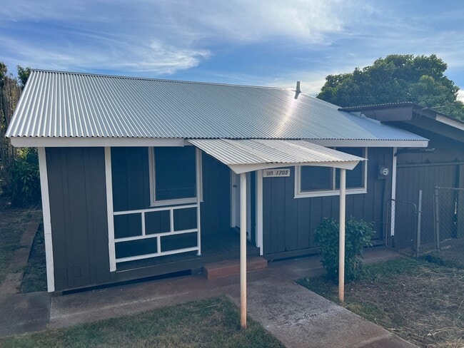 Building Photo - Charming 3-Bedroom Plantation Cottage in K... Rental