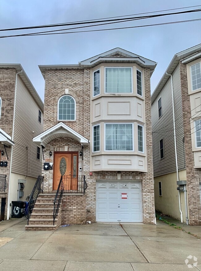 Apartments for Rent in Harrison, NJ 721 Rentals