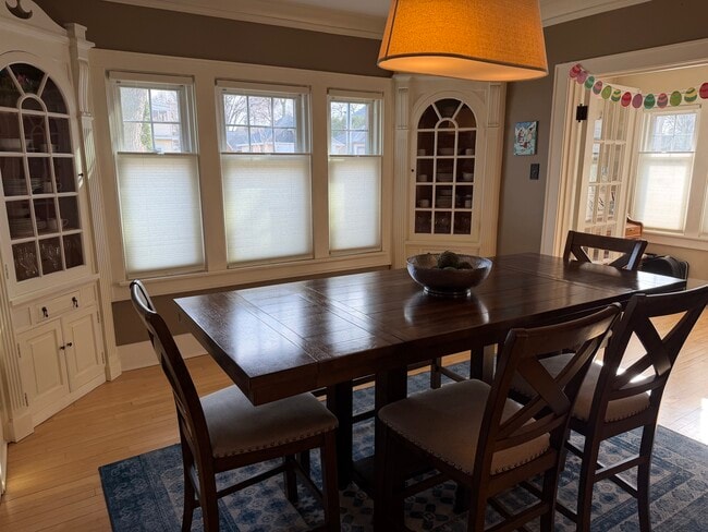 dining room with built ins - 2220 E Jarvis St