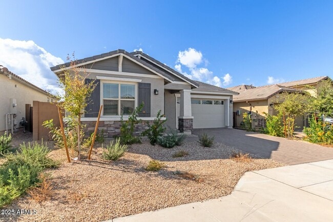 Building Photo - 11157 W Parkway Dr