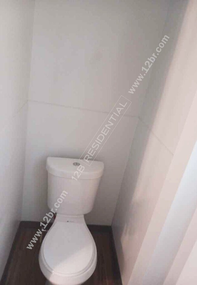 Photo - 5-Bedroom Home Close to Rockefeller Park