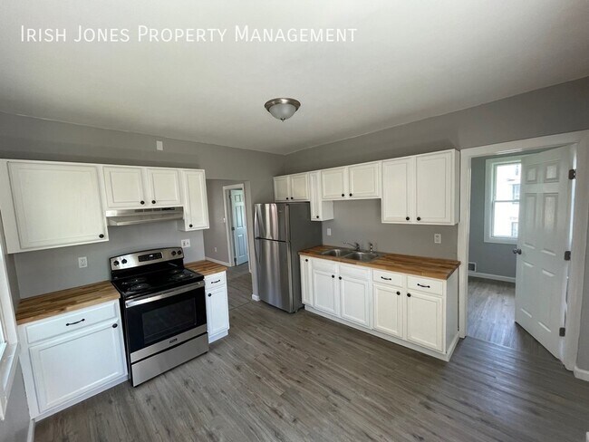 Photo - 529 Winslow Ave Unit Upper