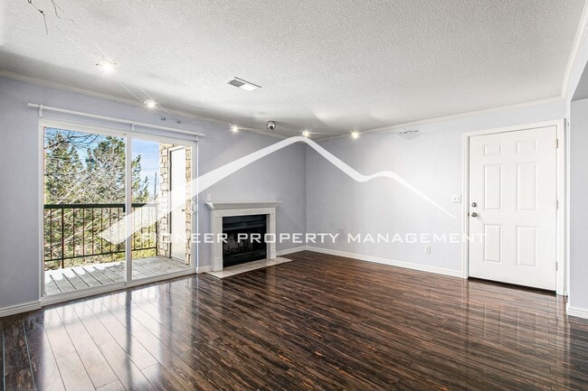 Photo - Cozy Condo with Balcony and Washer/Dryer