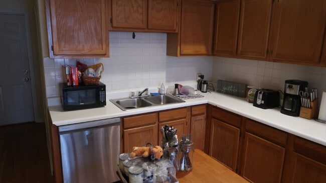 Photo - 1411 W Erie St Unit 3F