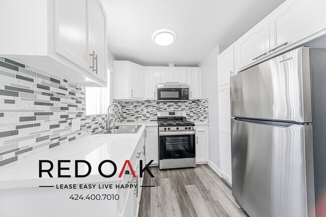 1032-1036 S Normandie Ave-1032-104