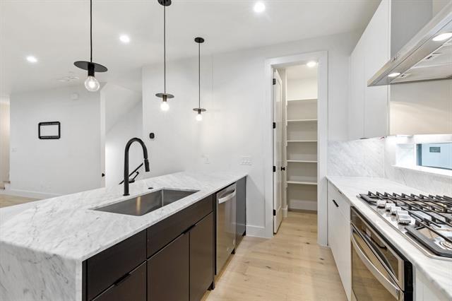 Photo - 1147 N Madison Ave