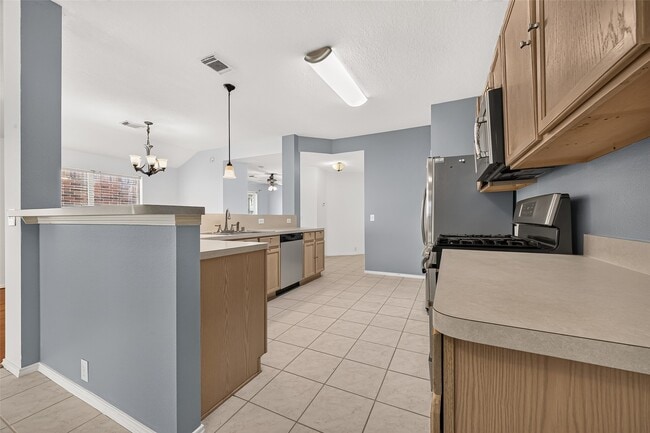 Photo - 6807 Lauderwick Ct