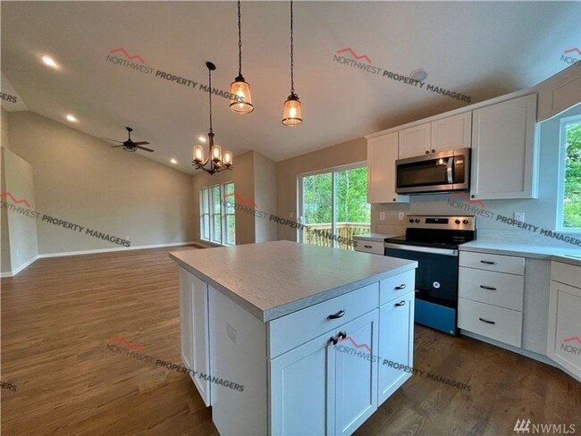 Photo - STATUS: AVAILABLE | R245B | $2095 + $1...