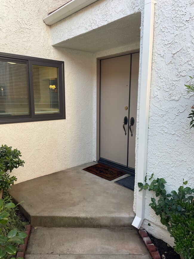 Photo - 1321 Calle Lozano