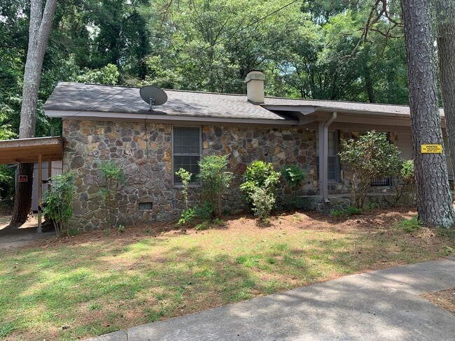 Photo - 686/688 Old Summerville Rd Unit 686 Old Summerville Rd