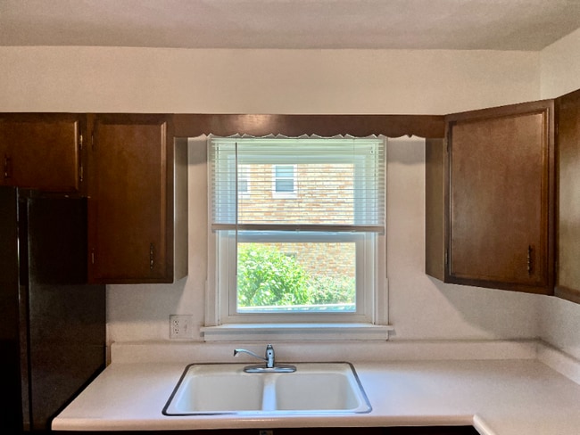 Photo - 912 State St Unit 912