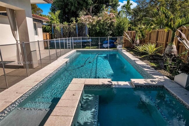 Photo - 1160 NE 98th St