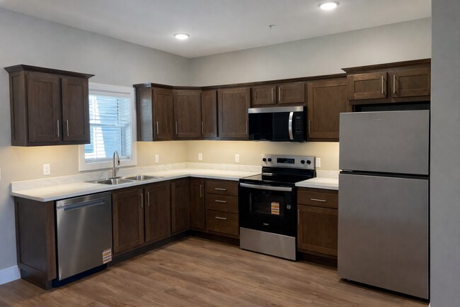 Photo - 111 K St