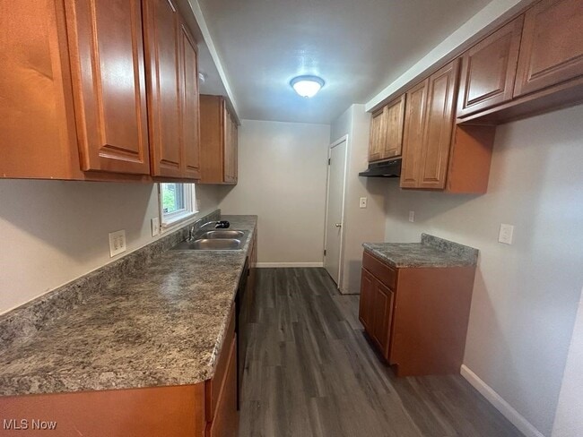 Photo - 815 Babbitt Rd