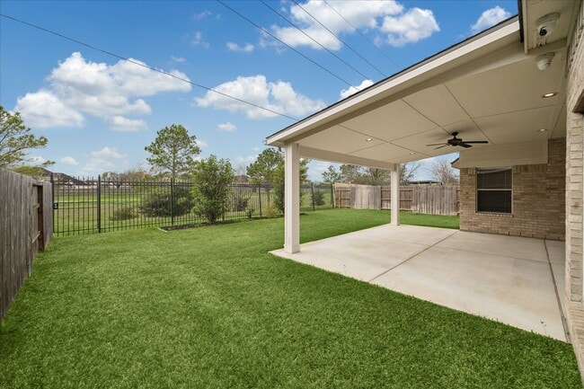 Building Photo - 12427 Shadowvista Dr