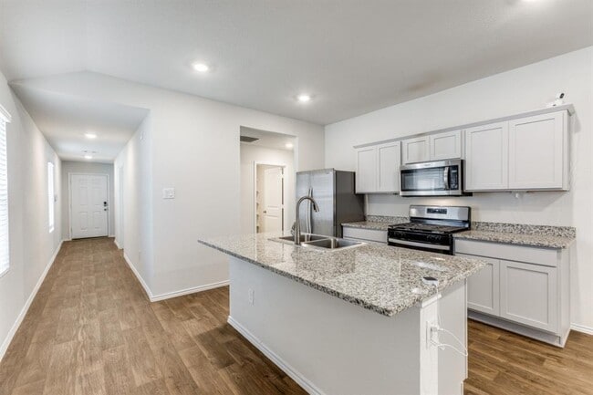 Photo - 250 Granary Dr