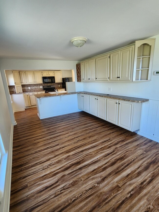 Photo - 53 Liberty Ln