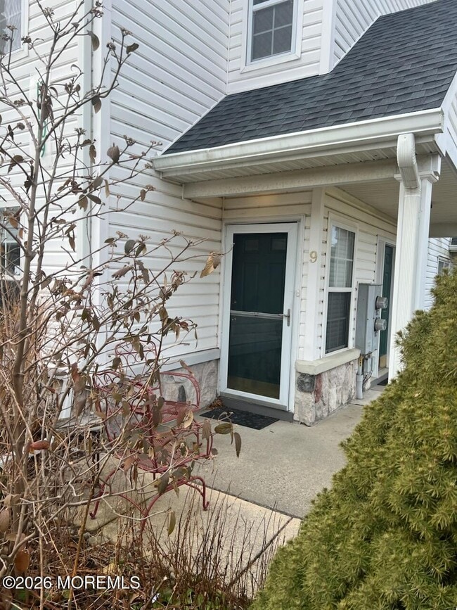 Photo - 9 Des Moines Ct