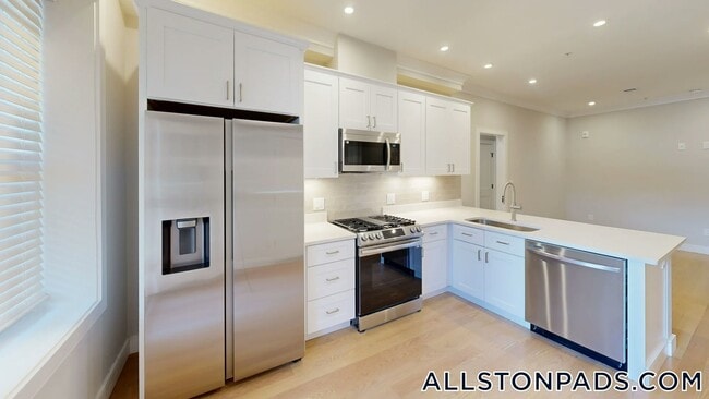 Photo - 161 Allston St Unidad 5